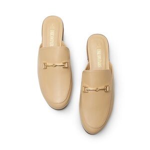 NWT DREAM PAIRSBuckle Design Slip on Mules, Size 9.5, Nude